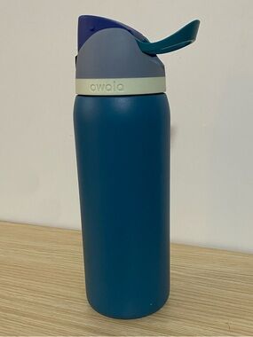 Owala Teal Blue & Gray Stainless Steel Travel Water Bottle Straw 32 oz